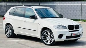 Горит индикация капота БМВ