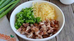 Лодочки с беконом, яйцом и сыром