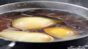 Медовые груши в слоеном тесте