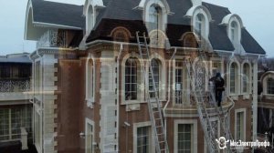 Одинцово, д.Барвиха. Оформление территории частного дома. Оформление светодиодными снежинками, свето