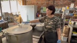 Наши труженники из Ресторанчика  2️⃣передают всем большой привет, работают с раннего утра