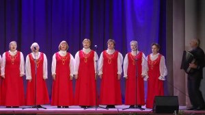 В Клинцах пожилые люди стали зрителями и участниками праздничного концерта