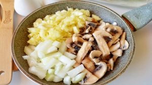 Лодочки из кабачков с грибами в духовке