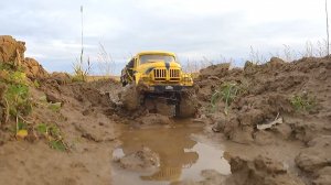 Грузовик на пульте управления