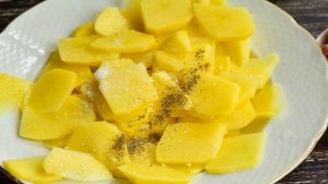 Картошка с карбонатом в духовке