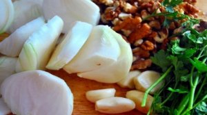 Лобио с грецкими орехами