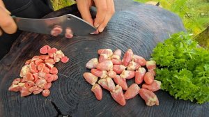 Куриные сердечки на открытом огне