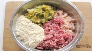 Мясные котлеты с овощами