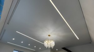 Натяжные потолки | Натяжной потолок со световыми линиями| Воронеж