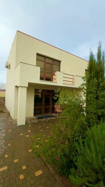 0AAE1FC0-5CA4-47B8-AB4C-45061D84F7AA