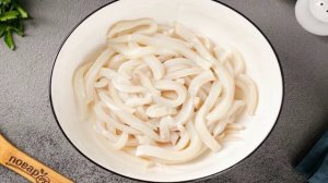 Кальмаровый салат с огурцом