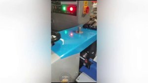 Горизонтальная упаковочная машина Упаковка угля для кальяна Запуск