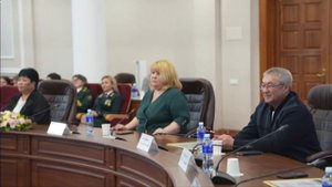 Ведомственные и региональные награды работникам лесного комплекса Иркутской области вручил губернато