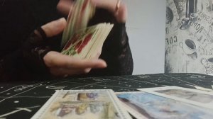 Кто думает о вас прямо сейчас? Расклад Таро