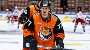 Автомобилист - Амур. Обзор матча 01.10.2025