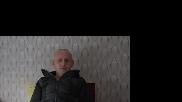 Актеры ушли в кусты.