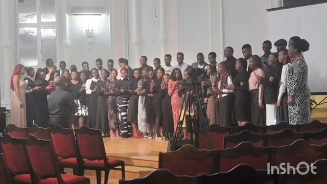 Выступление хора студентов из Замбии в ЗАУ