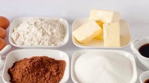 Кофейные маффины с карамелью и взбитыми сливками