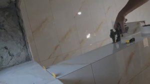 С чего начать укладку плитки в ванной комнате. Часть 1 #топ #new#diy #ремонтвдоме