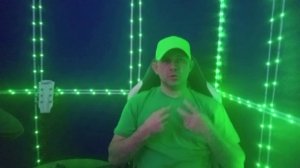 Песня STALKER по сюжету поём с нейросетью 6 глава Алиса в стране чудес создаём песни по книгам и игр