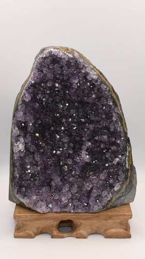 Аметист друза  1272 г, Боливия. 100% природный