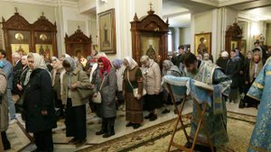 В московском Алексеевском монастыре прошел молебен о тяжелобольных детях