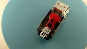 ЭВАКУАТОР С СПОРТИВНОЙ МАШИНОЙ