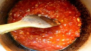 Курица с фасолью в томатном соусе