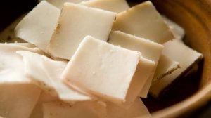 Картошка с салом в фольге на костре