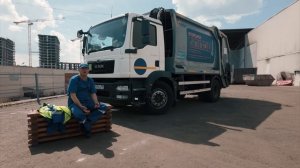 Куда отвозят мусор из квартир и дворов?Мусоровоз!!!🥰