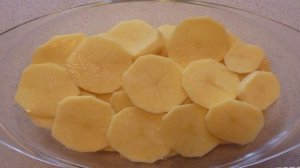 Картошка с ребрышками в духовке