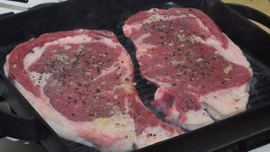 Мясо на сковороде-гриль