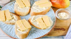 Канапе с грушей и сыром