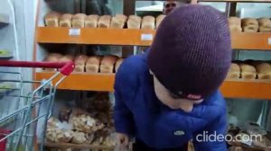 ЧТО КУПИТ ШКОЛЬНИК НА 555 РУБЛЕЙ