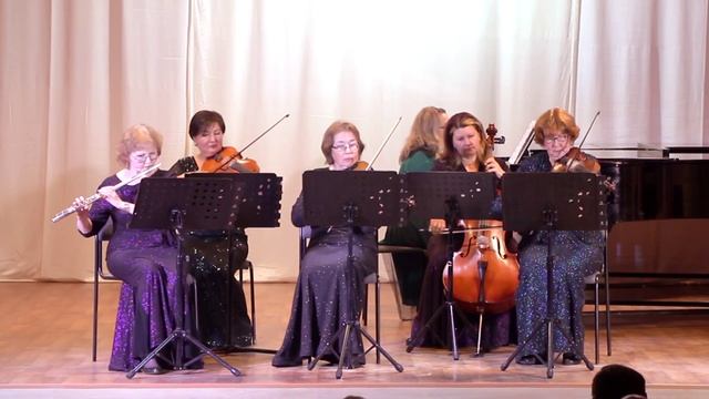 12 П. Маккартни Леди Мадонна, исп. струнный ансамбль Мэнуэт, рук. Ушакова А.А. смотреть онлайн