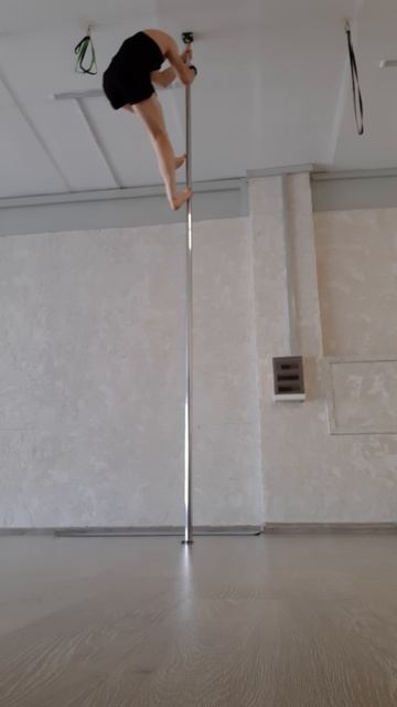 Жаль, что пилон такой короткий... (Александр Странник https://vk.com/far_familiar)