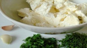 Канапе с огурцом на шпажках