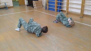 Переноска раненого_выполняют дамы