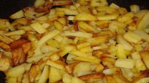 Картошка с сыром на сковороде