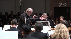 В Ереване с концертом выступил симфонический оркестр Мариинского театра под управлением В. Гергиева.