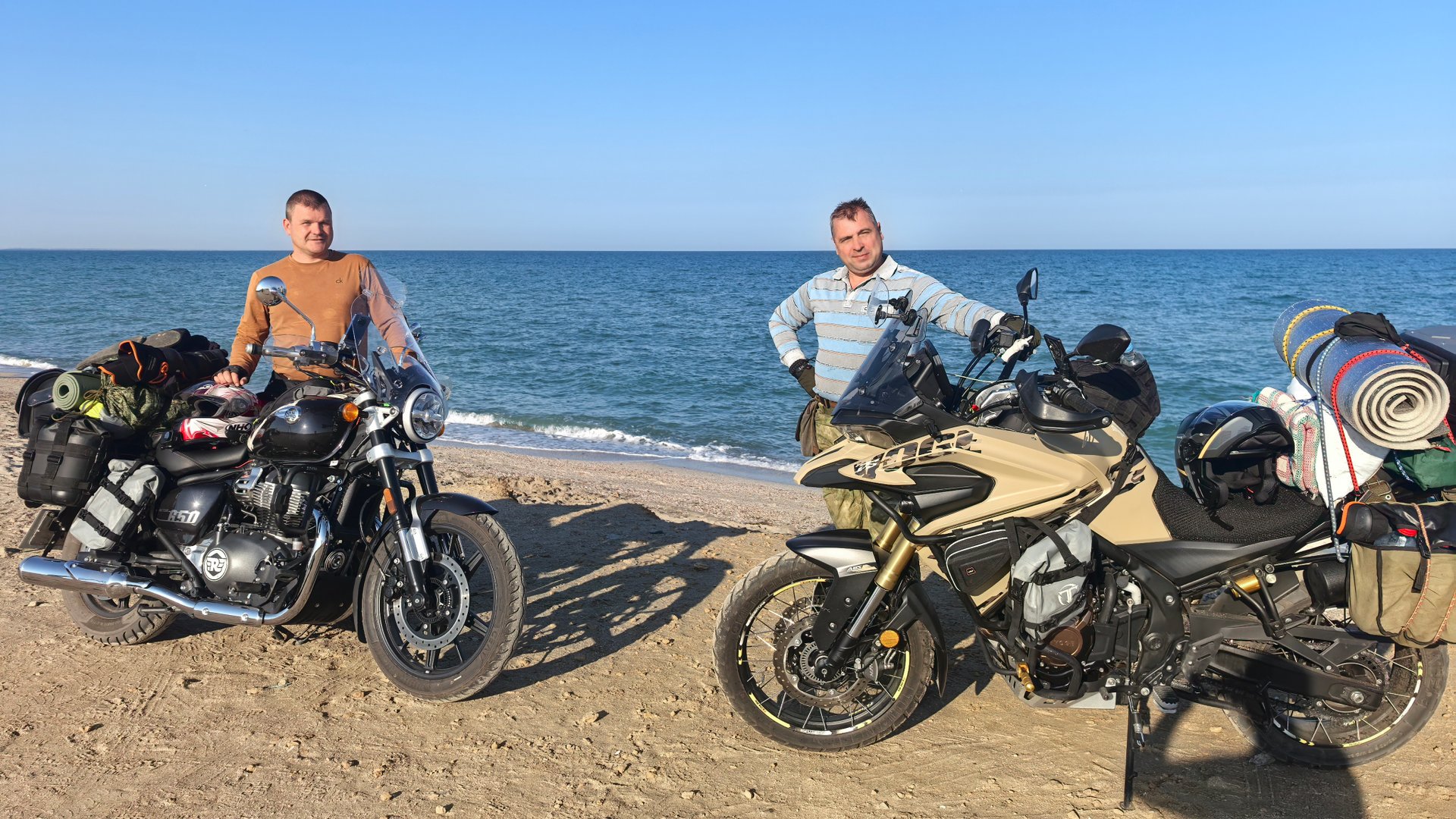 На мотоциклах по Крыму (Royal Enfield SM 650 и Voge 625). День 2. смотреть онлайн