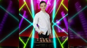 мой новый трек Блум (голубой) живой звук