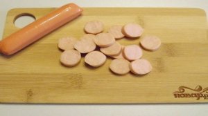 Канапе Обезьянки на шпажках