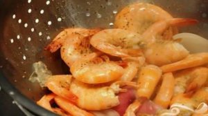 Канапе с креветками и авокадо