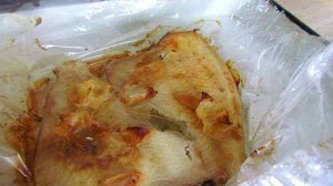 Камбала, запеченная в рукаве