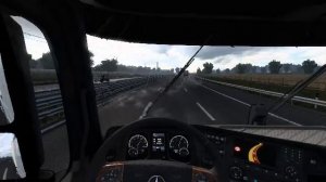 Дальнобой по Европе: В кабине между мирами 🚛🪟🌍