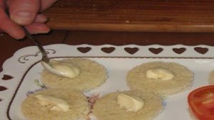 Канапе с сыром фета