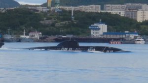 Красивое всплытие русской подлодки Russian submarine surfacing