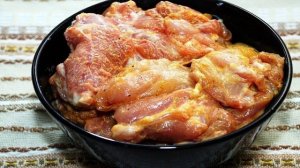 Курица с ананасами и сыром