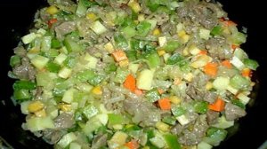 Лагман с солеными огурцами